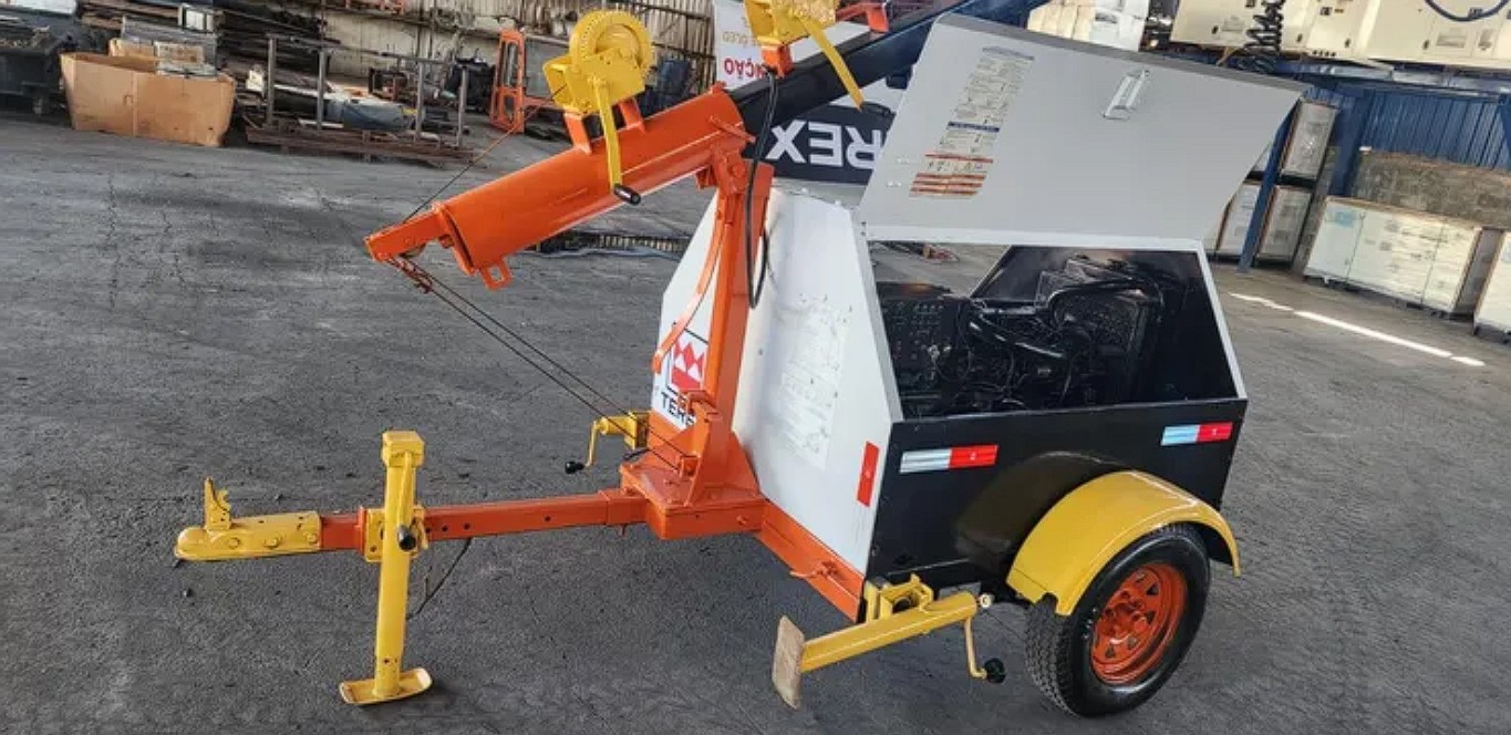 Torre de Iluminação Cabinada  - Foto 10