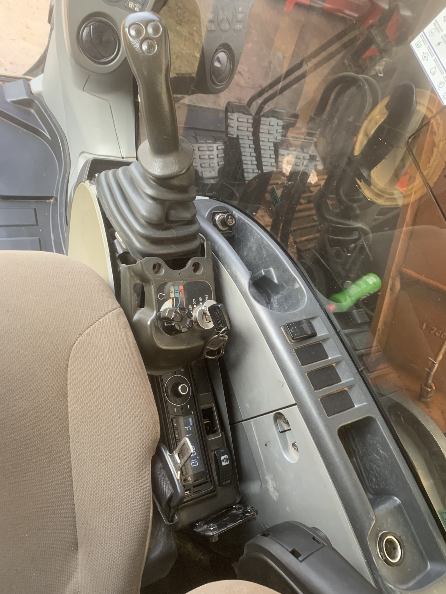 Escavadeira Hidráulica CASE CX220C - Foto 7