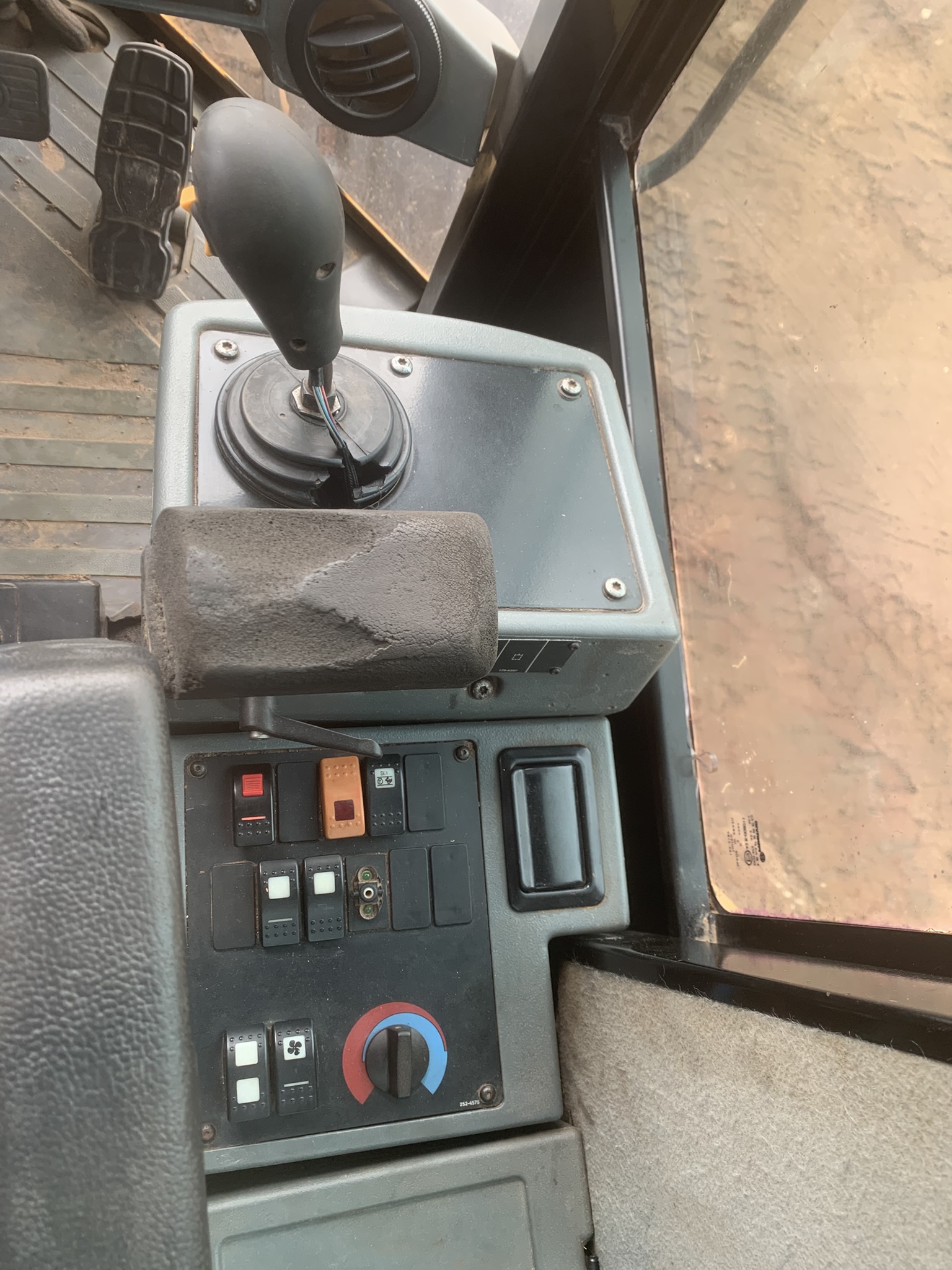 Pá Carregadeira CAT 924H - Foto 6