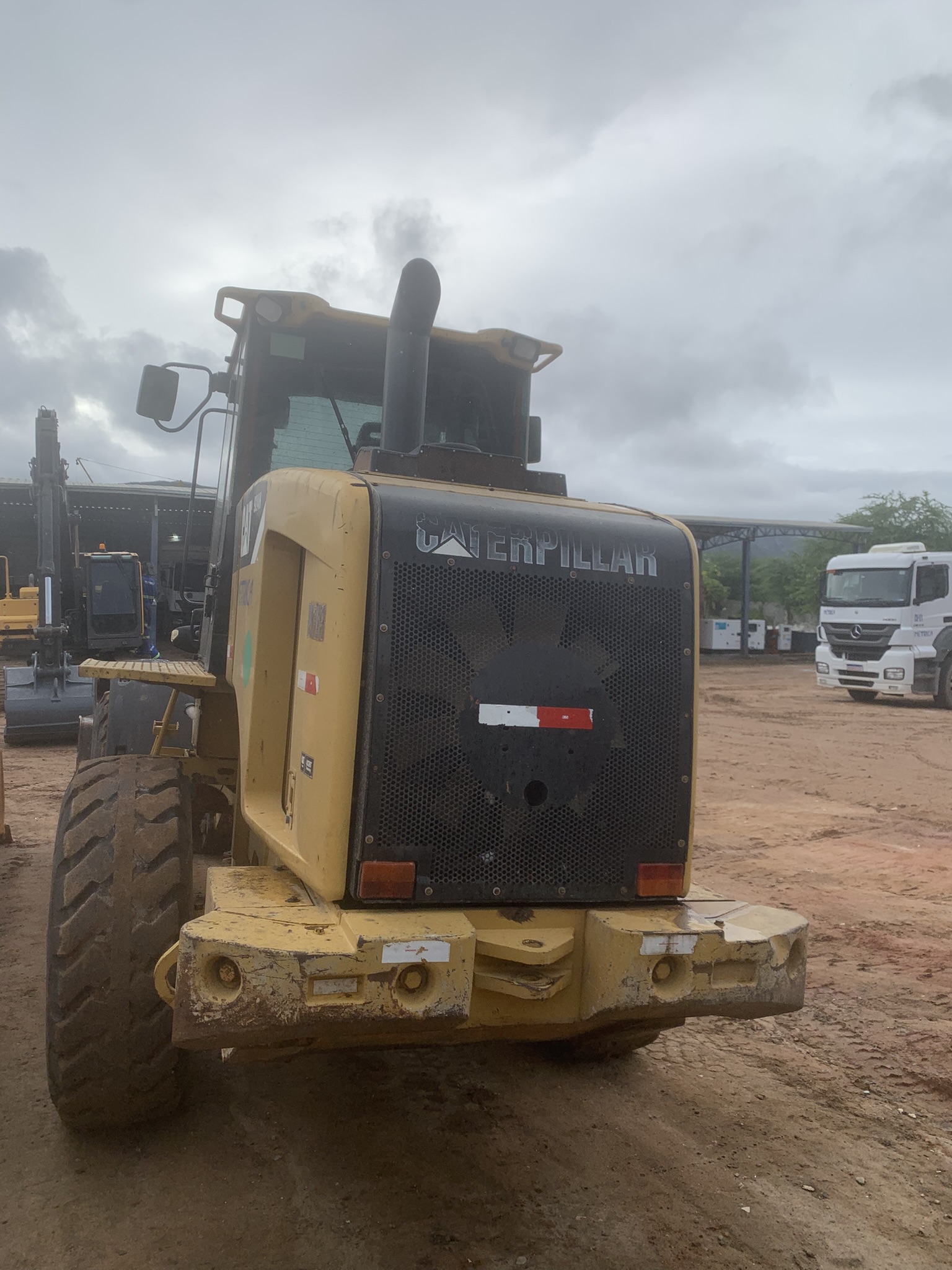 Pá Carregadeira CAT 924H - Foto 2