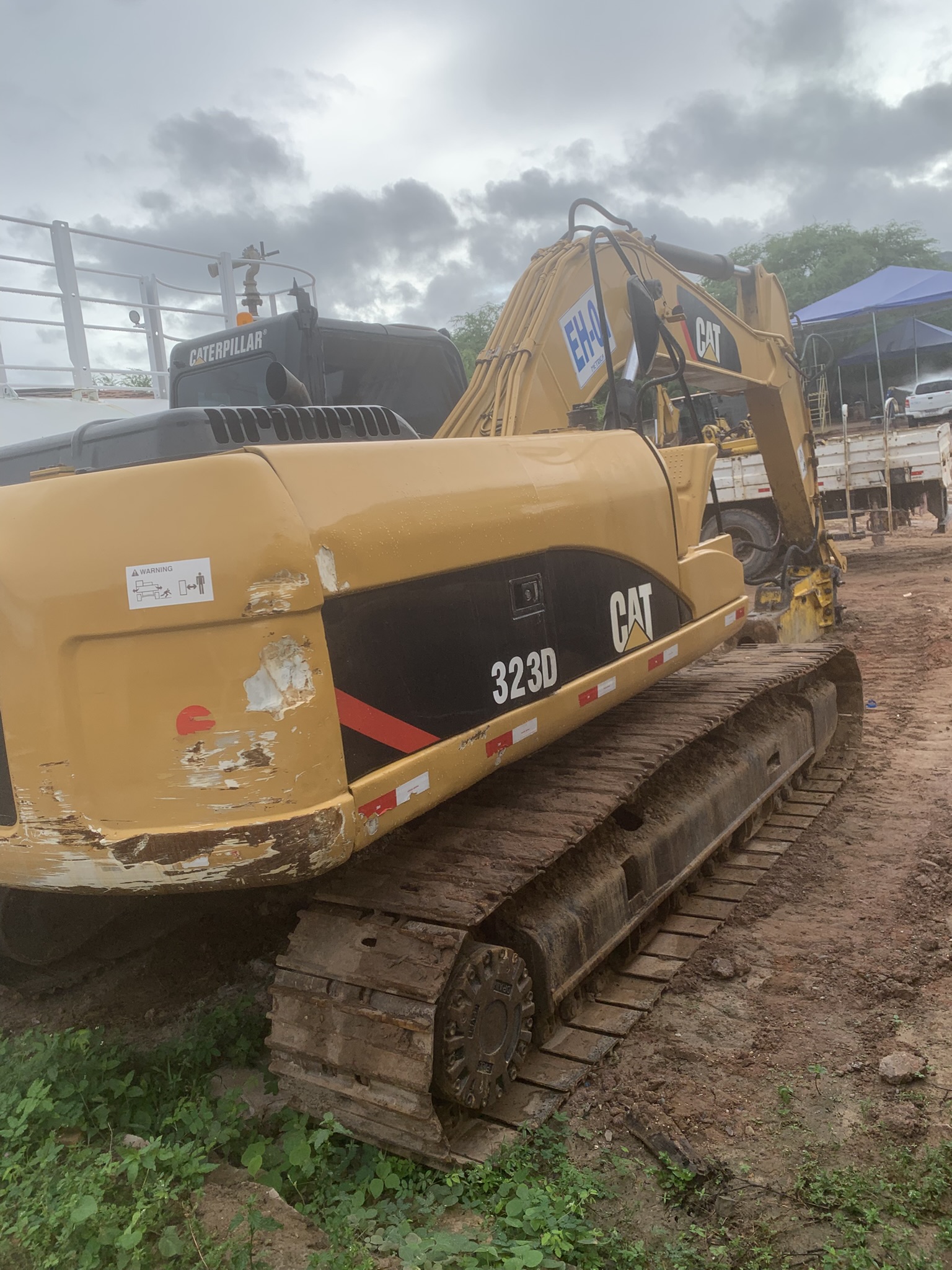 Escavadeira Hidráulica CAT 323 - Foto 9