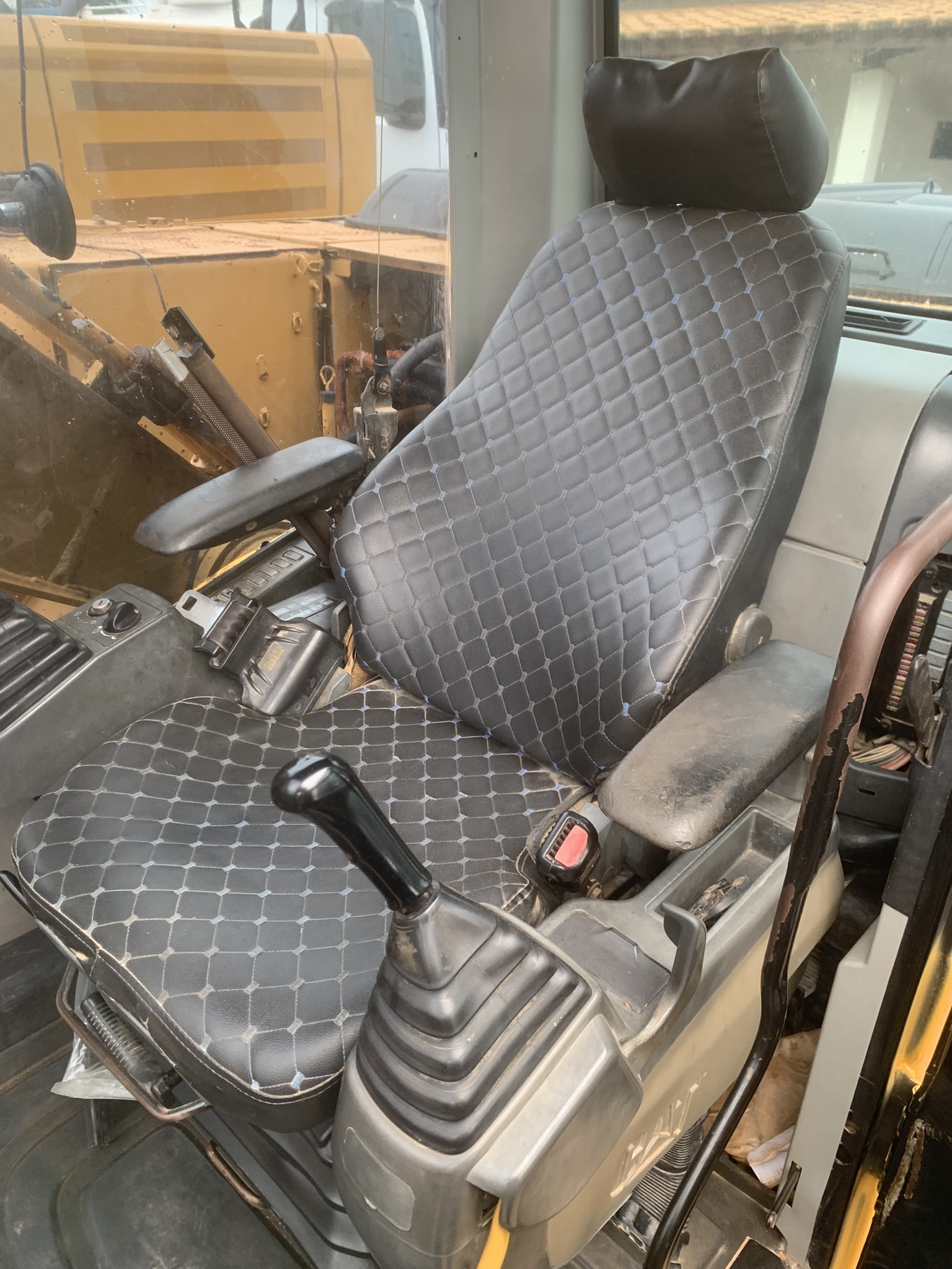 Escavadeira Hidráulica CAT 323 - Foto 4