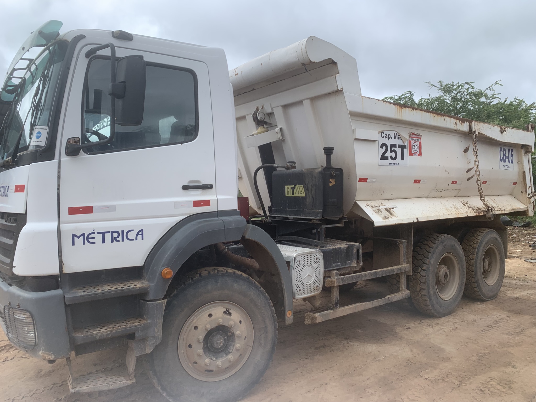 Caminhão Basculante 14m³ - Foto 4