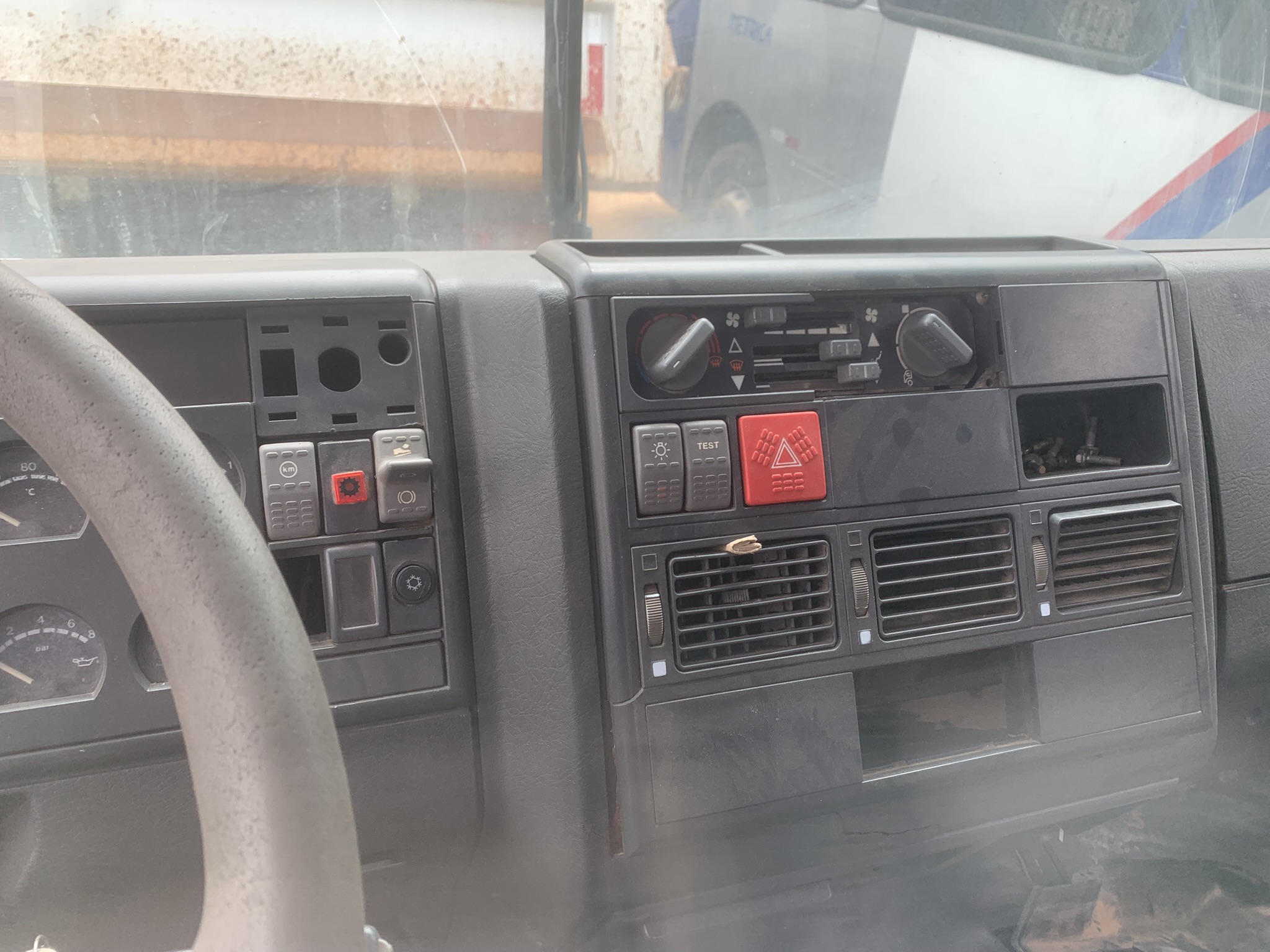 Caminhão Basculante - Foto 12