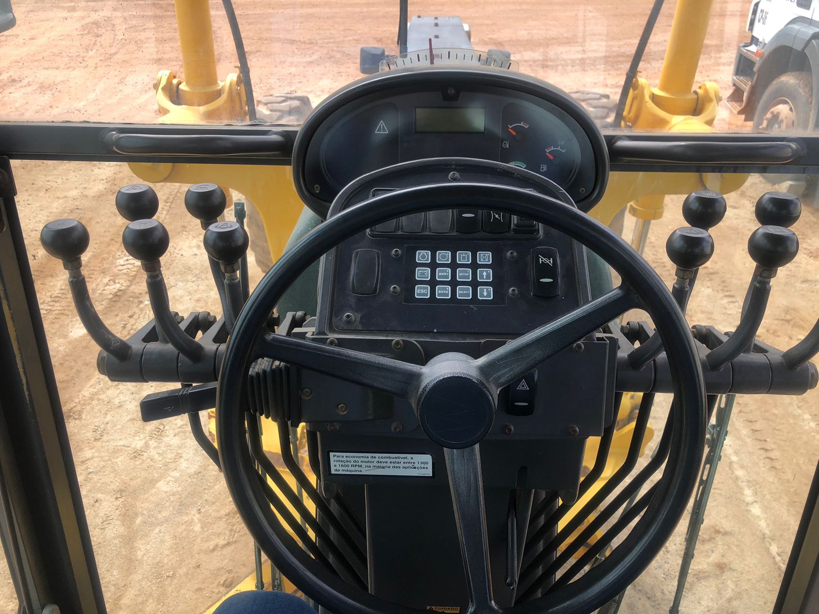 Motoniveladora Volvo G930 - Foto 7